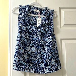 Vineyard vines gauzy tank top.